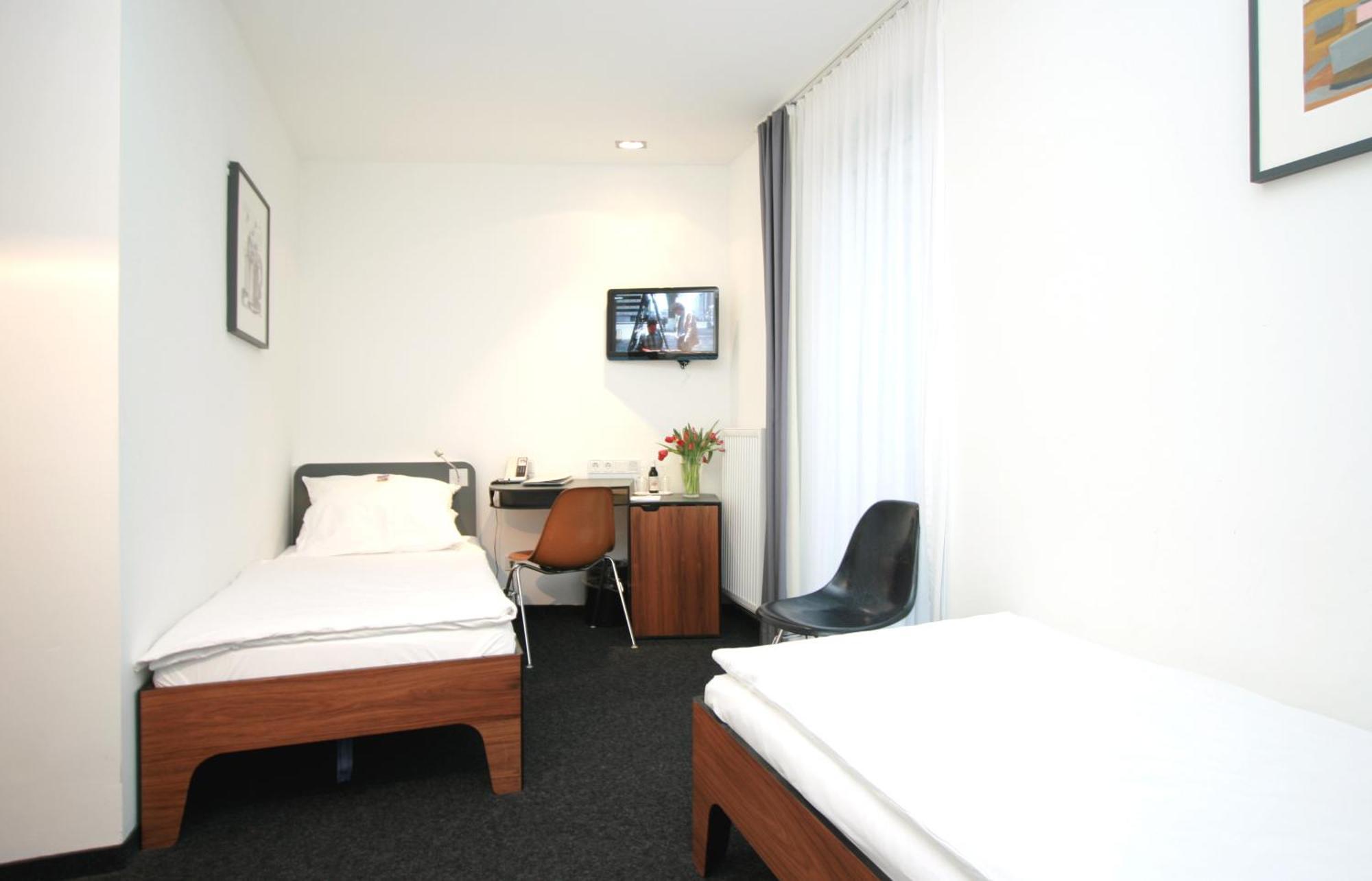 Chelsea Hotel Koln Ruang foto