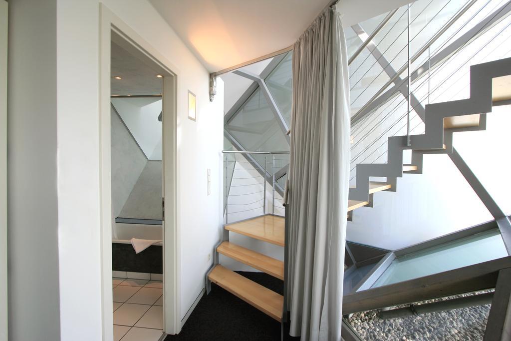 Chelsea Hotel Koln Bagian luar foto